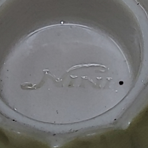 MINI DECORATIVE  SCALLOPED MINIATURE TEAPOT - NINI - Picture 11 of 12